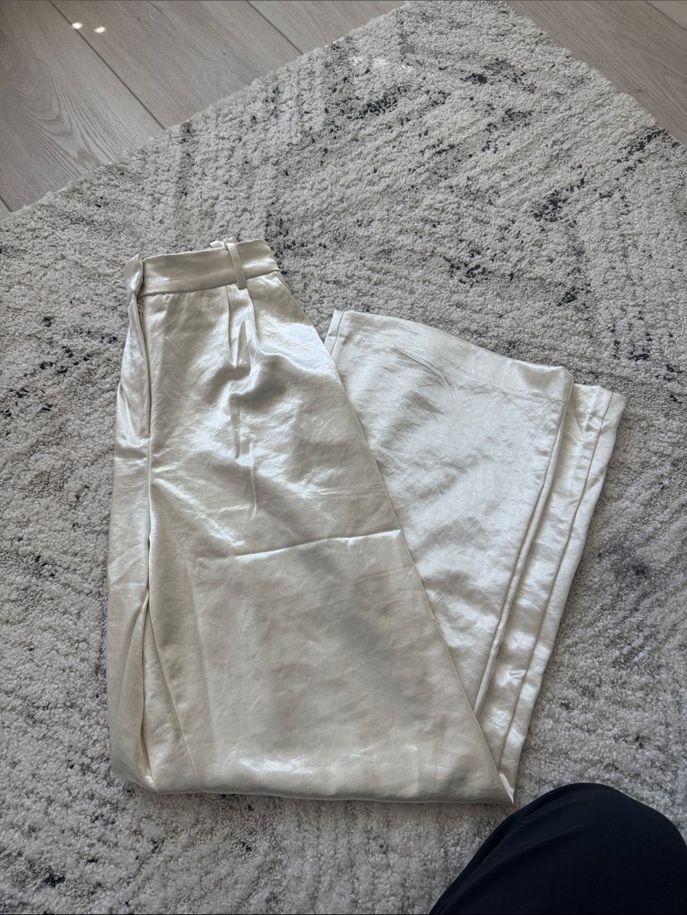 Satin-Look Wide Leg Trousers in Ivory